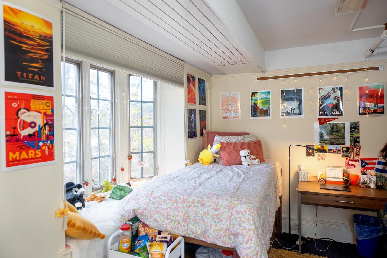 Student & Campus Life dorm decorating contest - Latino Living Center.