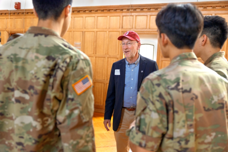 President Michael Kotlikoff speaks with members of Cornell’s military community during the Military/Veterans Reception.
