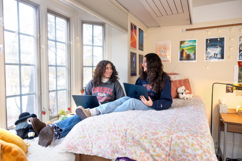 Student & Campus Life dorm decorating contest - Latino Living Center.