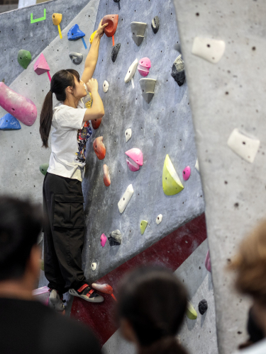 A climbing class at the Lindseth Climbing Center in Bartels Hall.
